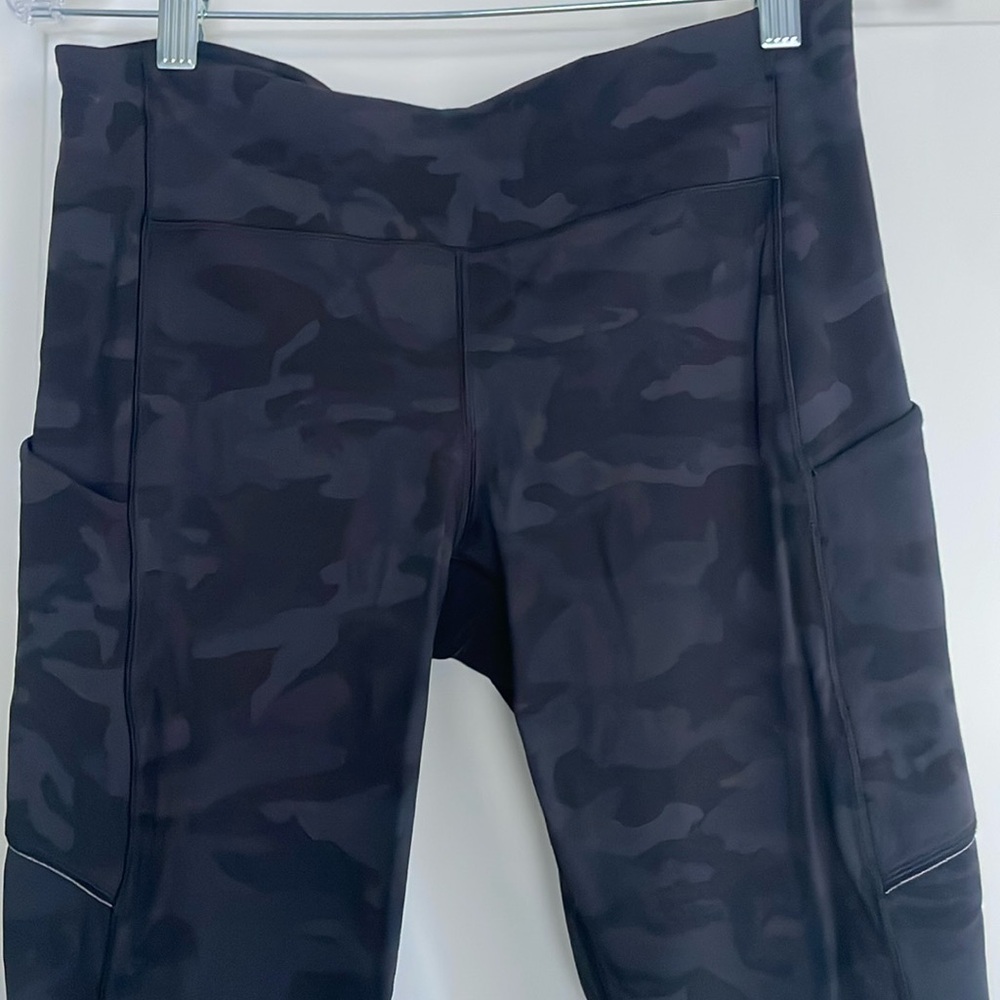 Lululemon crop camo leggings